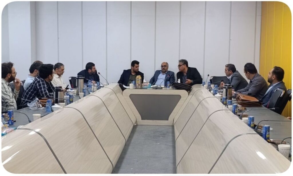 نشست توسعه کشاورزی در لرستان با حضور مدیران IEM و کرانه و فعالان بخش کشاورزی