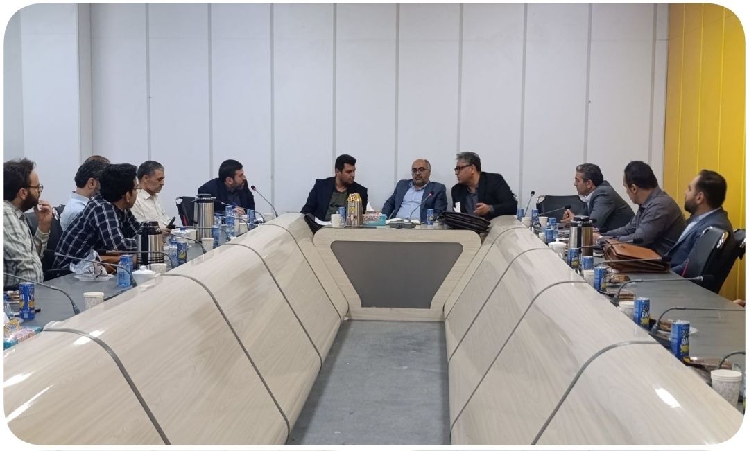 نشست توسعه کشاورزی در لرستان با حضور مدیران IEM و کرانه و فعالان بخش کشاورزی